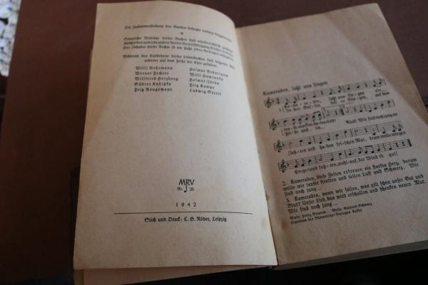 Buch - Kameraden, laßt uns singen - Neue Soldatenlieder  1942 - Voggenreiter Verlag